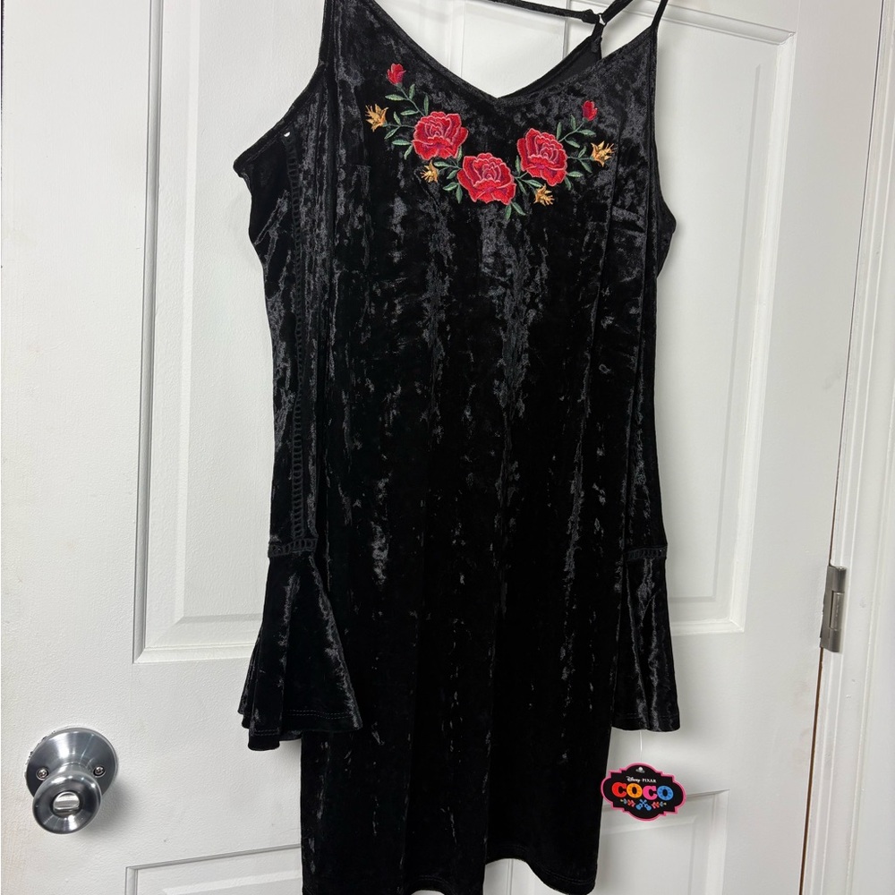 Disney Pixar Coco Costume Dress‎ Black Velvet Floral Embroidery Bell Sleeve NWT